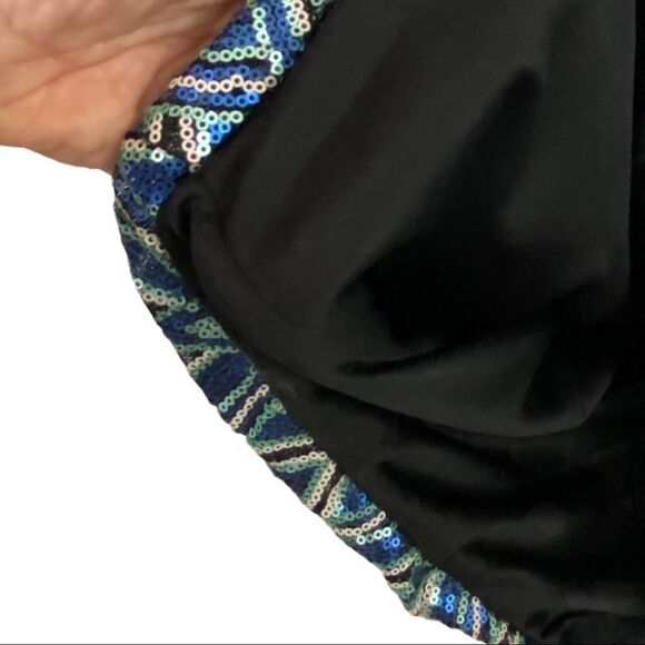 Charlotte Russe Geometric Sequins Dress Size Medium - Picture 11 of 11